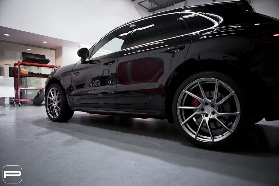 Детали экстерьера Porsche Macan on PUR Wheels (FL26) 2018 года  (фото 5 из 5)
